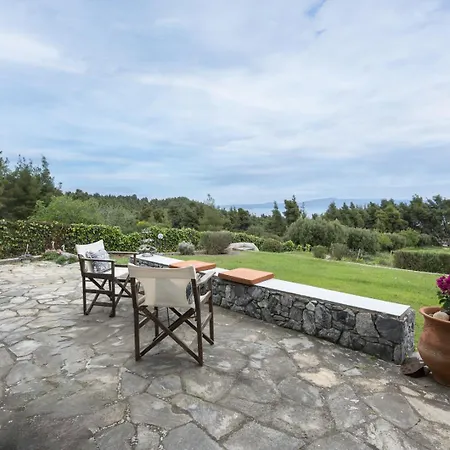 By Luxlikehome Villa Paliouri