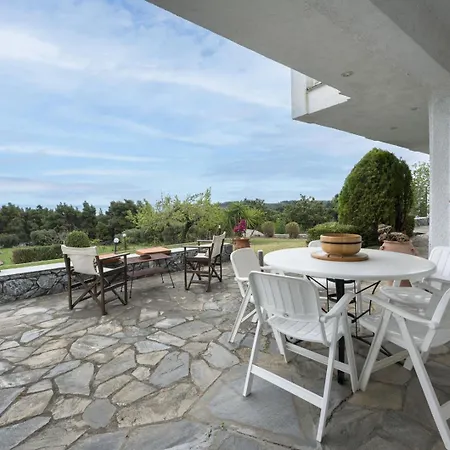 By Luxlikehome Villa Paliouri