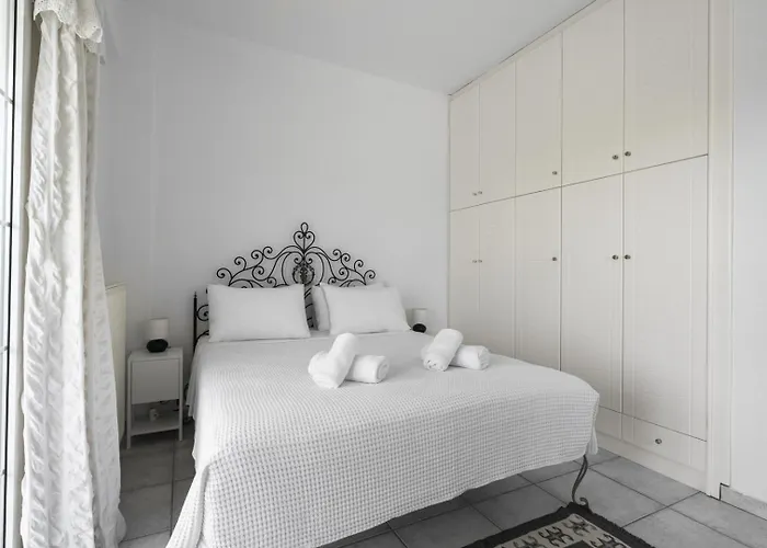 By Luxlikehome * Paliouri