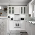 By Luxlikehome Willa