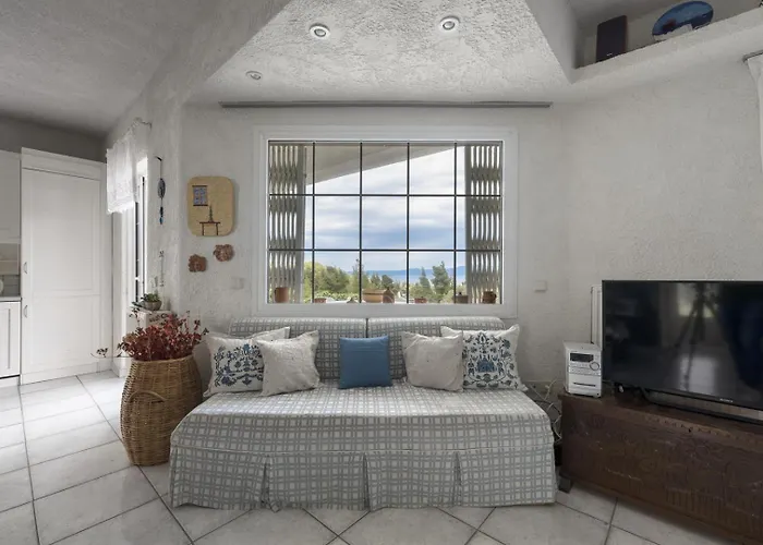 By Luxlikehome Willa